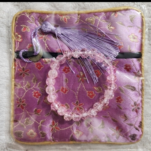 1 Pouch & Bracelet Set: NIP Pouch w/ zipper 5" X 5" & 1 Stretchy Bracelet - Picture 2 of 4